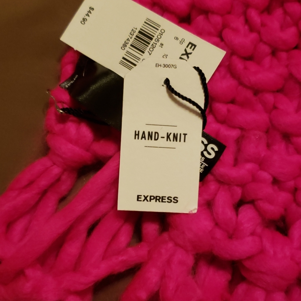 Hand Knitted Scarf - Picture 3 of 5